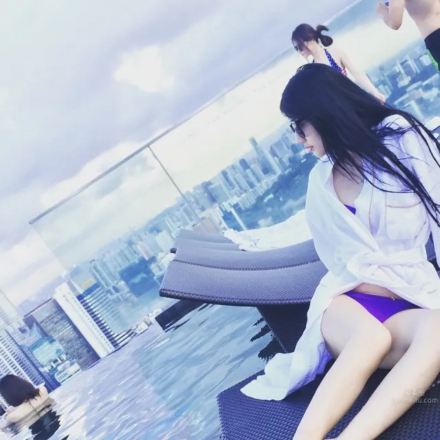 Katrina劉娜- 一輯泳裝相讓你記住她的「大馬正妹」 32