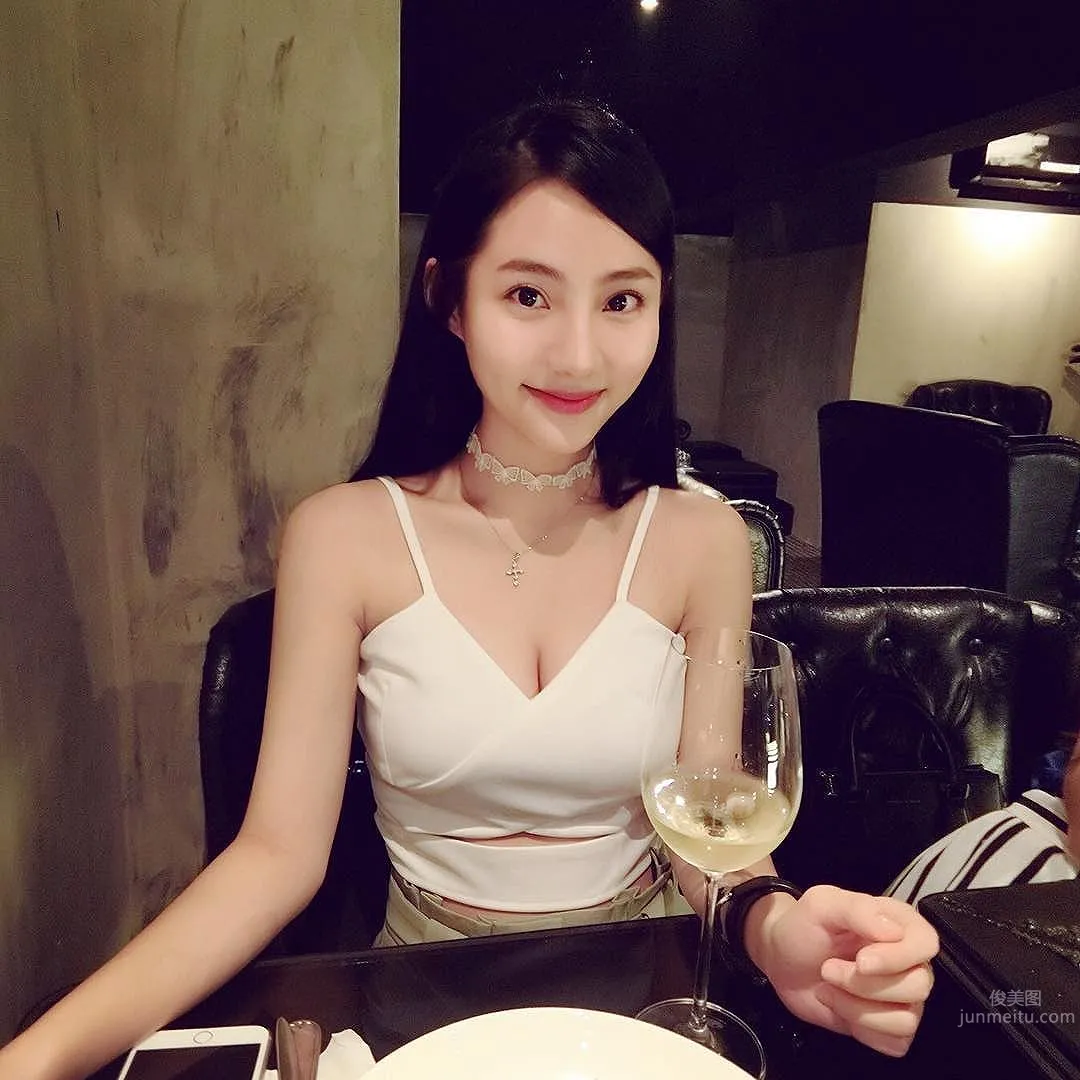 Katrina劉娜- 一輯泳裝相讓你記住她的「大馬正妹」 23