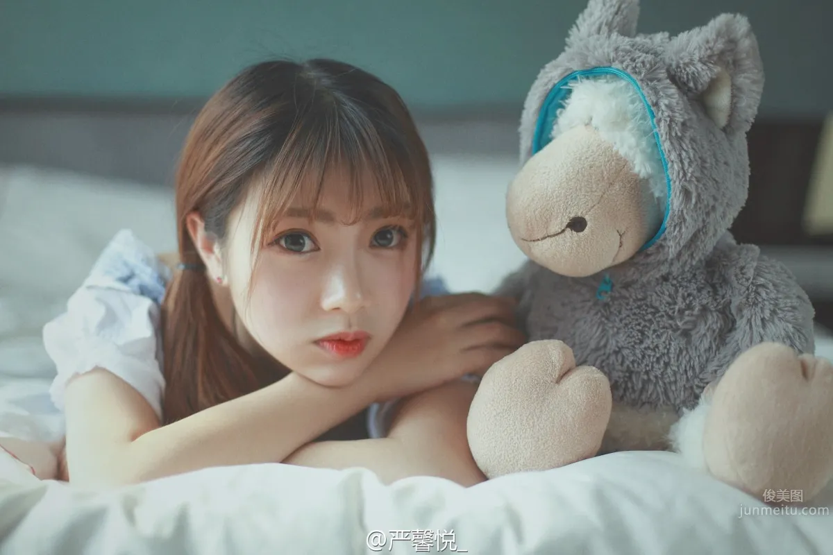嚴馨悅- 2016ChinaJoy360展台SG 14