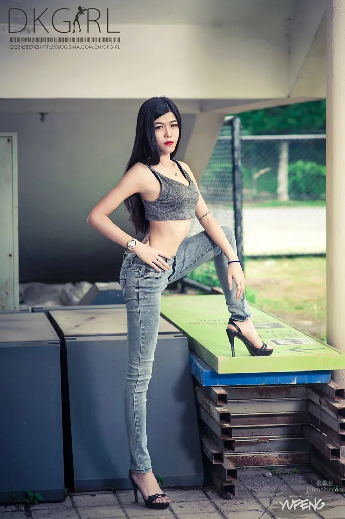 蔡樂兒- 禦女郎冷豔性感寫真合集 30