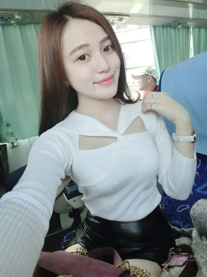 黃子婷- E杯混血護理系正妹私房照 9