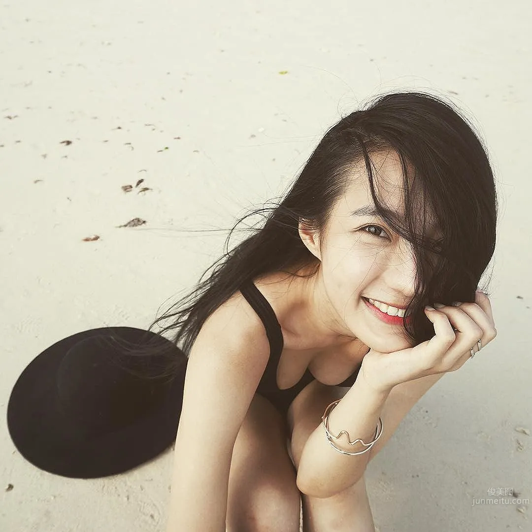 Katrina劉娜- 一輯泳裝相讓你記住她的「大馬正妹」 4