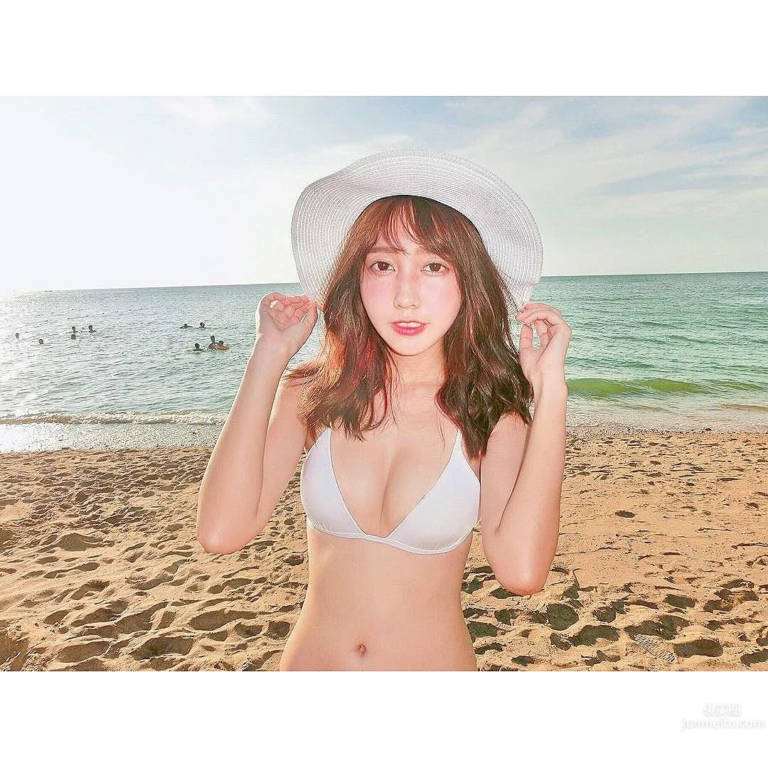 許慶伶- 漫畫中走出來的大眼正妹 2
