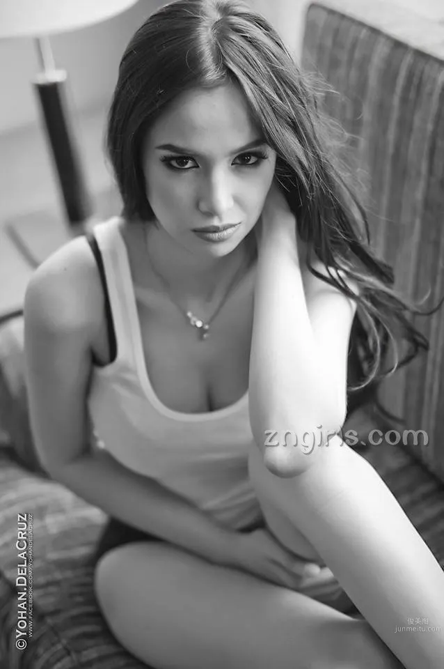 Kim Domingo- 菲律賓混血美人家居寫真 6