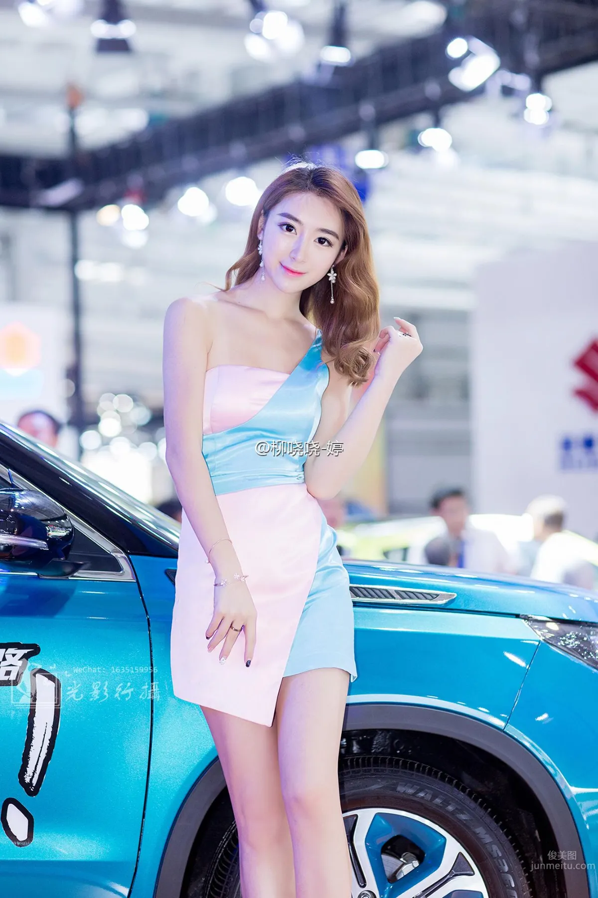 柳小婷- 高挑車模微博靓照 10