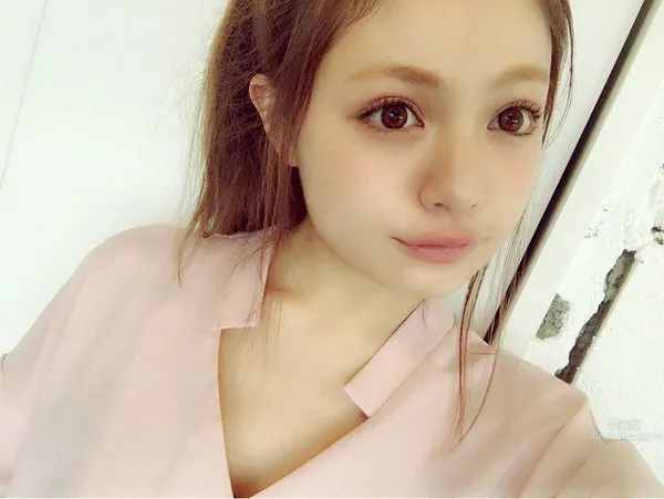 吉木千沙都- 妖豔的小妖精私房照 11