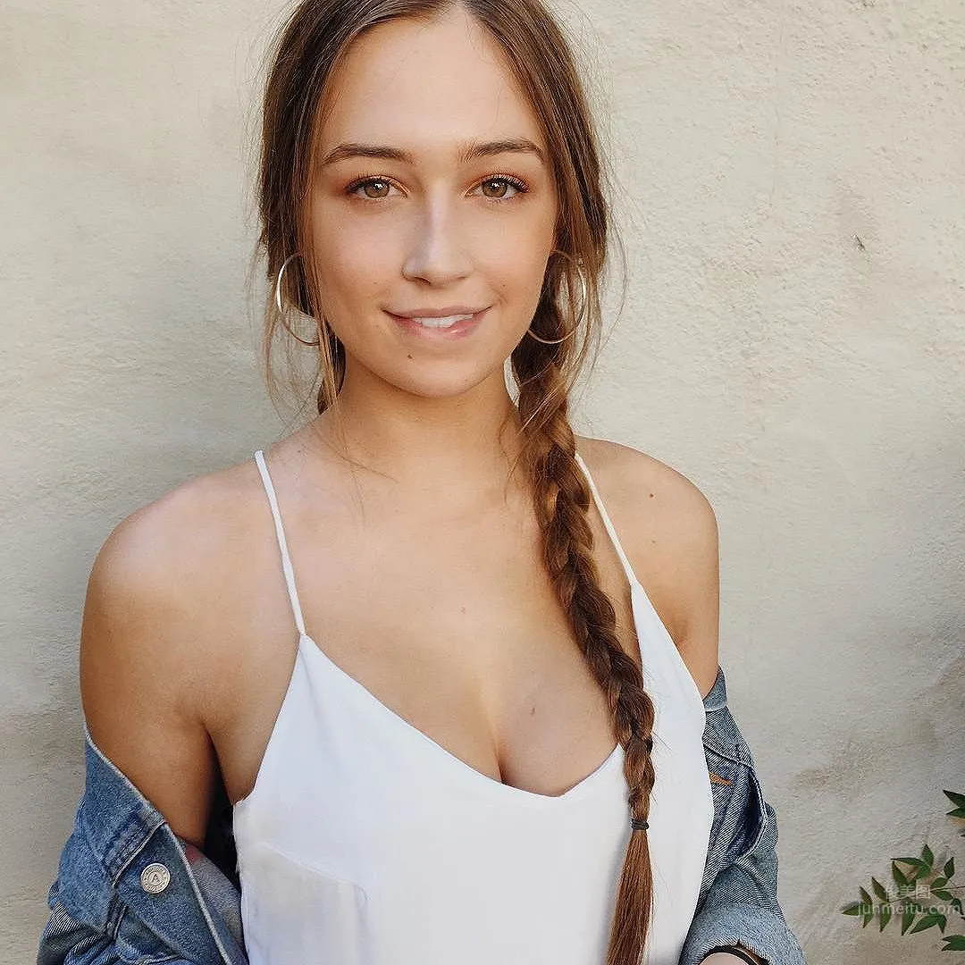 Elsie Hewitt- 天菜級洋妞～令荷爾蒙高漲的性感美圖 32