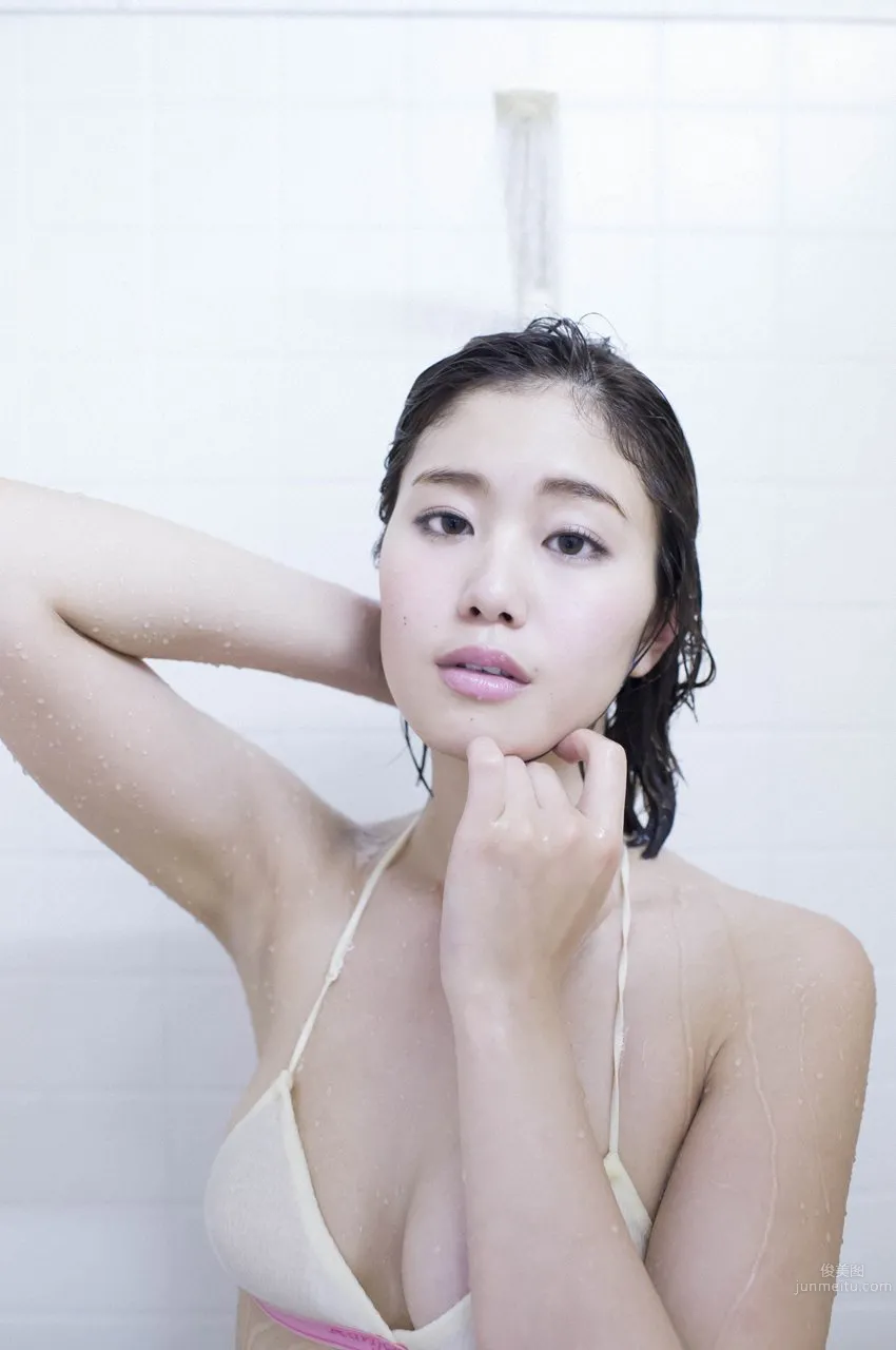 稻村亞美- 美腳全開！神之開球式 32