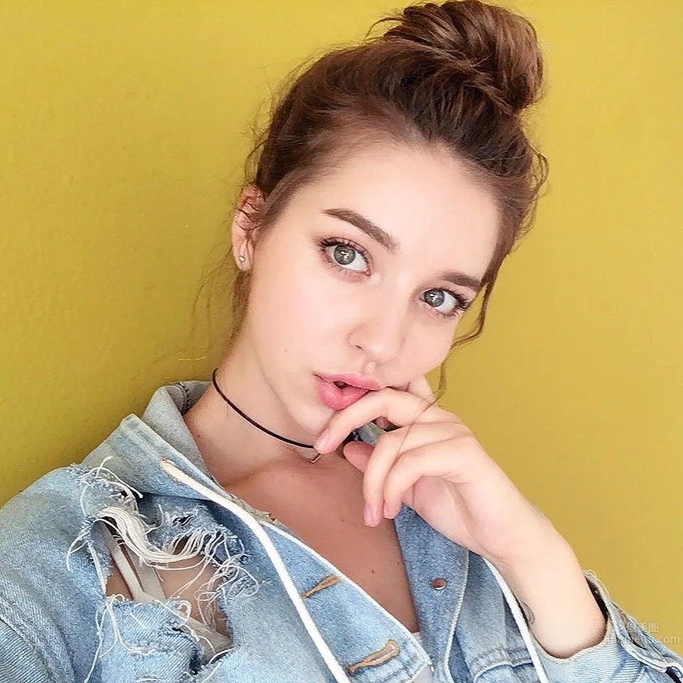 Angelina Danilova- 俄羅多姿的可愛美女 13