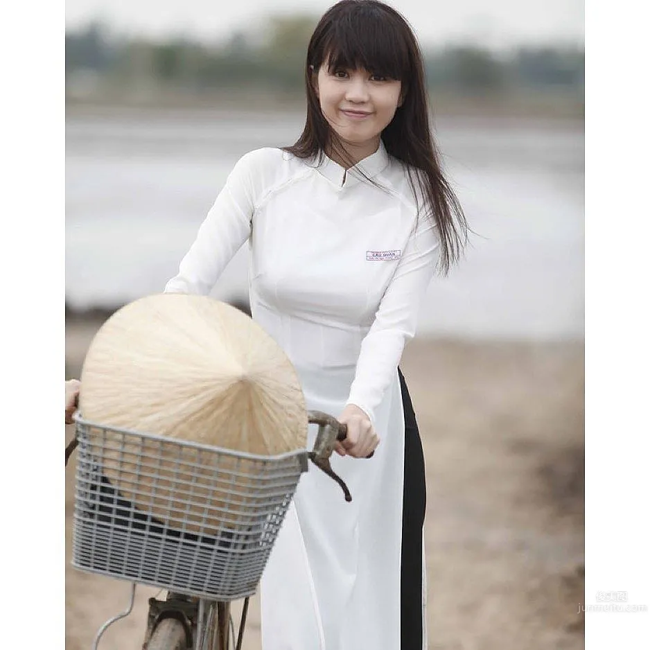鄧玉貞(Ngoc Trinh)- 越南第一美女海量寫真 1