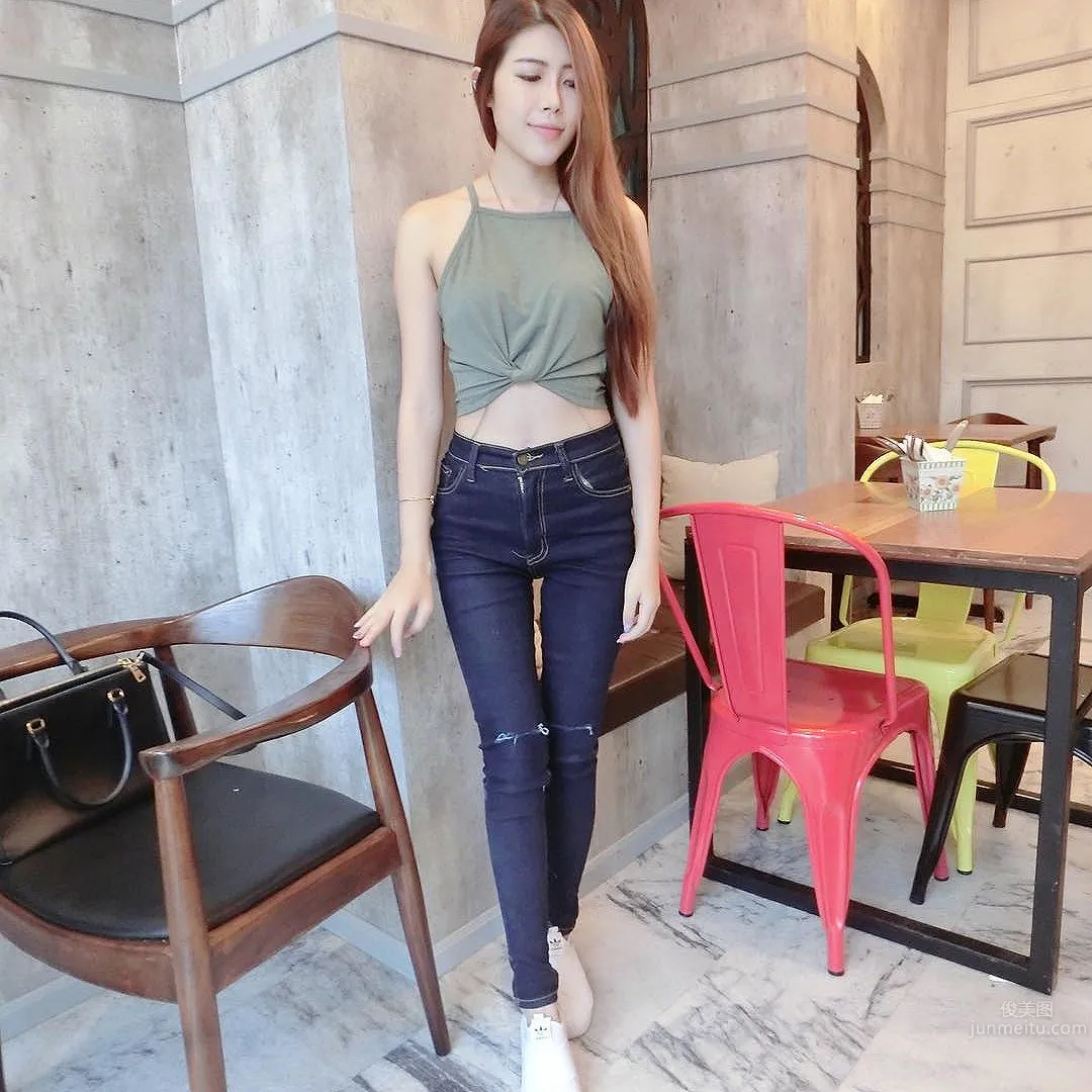 Hannah Yap- 身材姣好的瓜子臉大馬美人 13