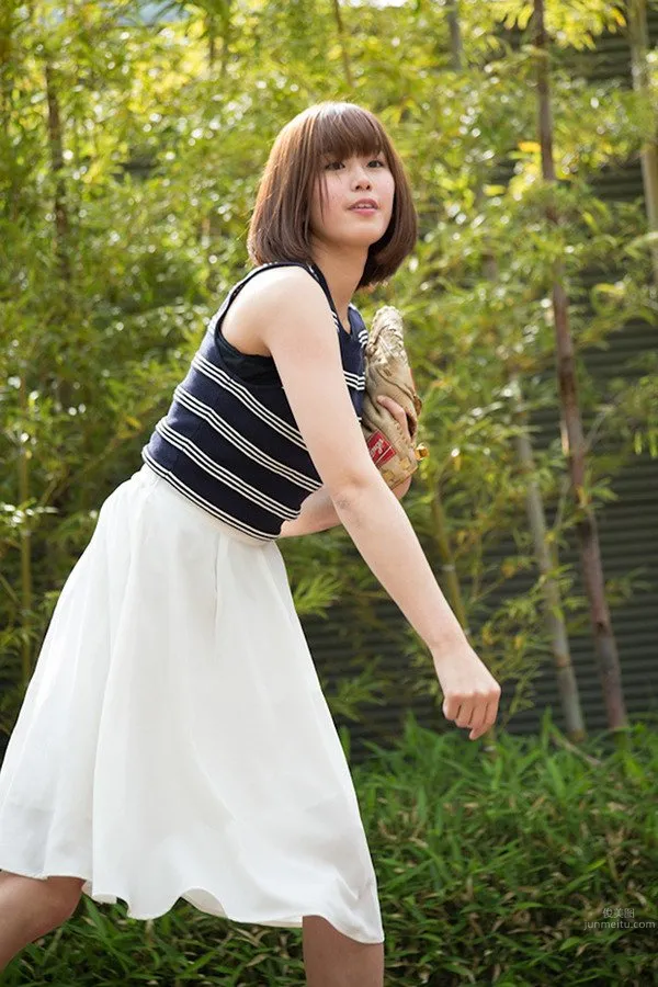 稻村亞美- 美腳全開！神之開球式 27