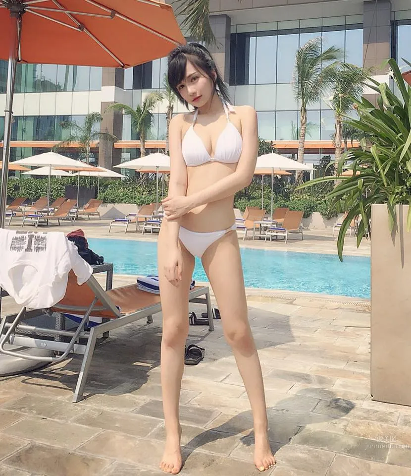 邱爱晨- 神似混血儿的性感白皙正妹网拍模特_20