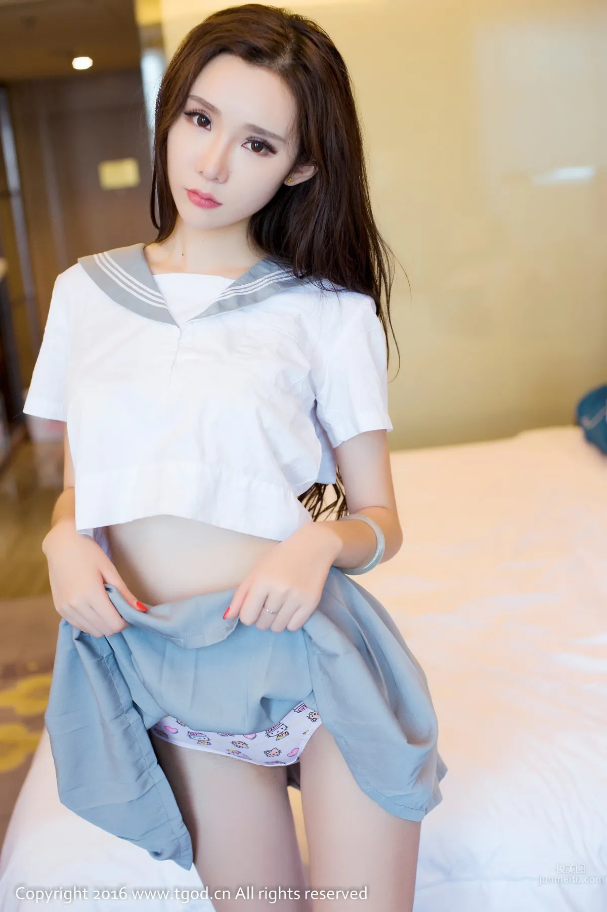 萌琪琪- [TGOD推女神] 淡妝濃抹總相宜 27