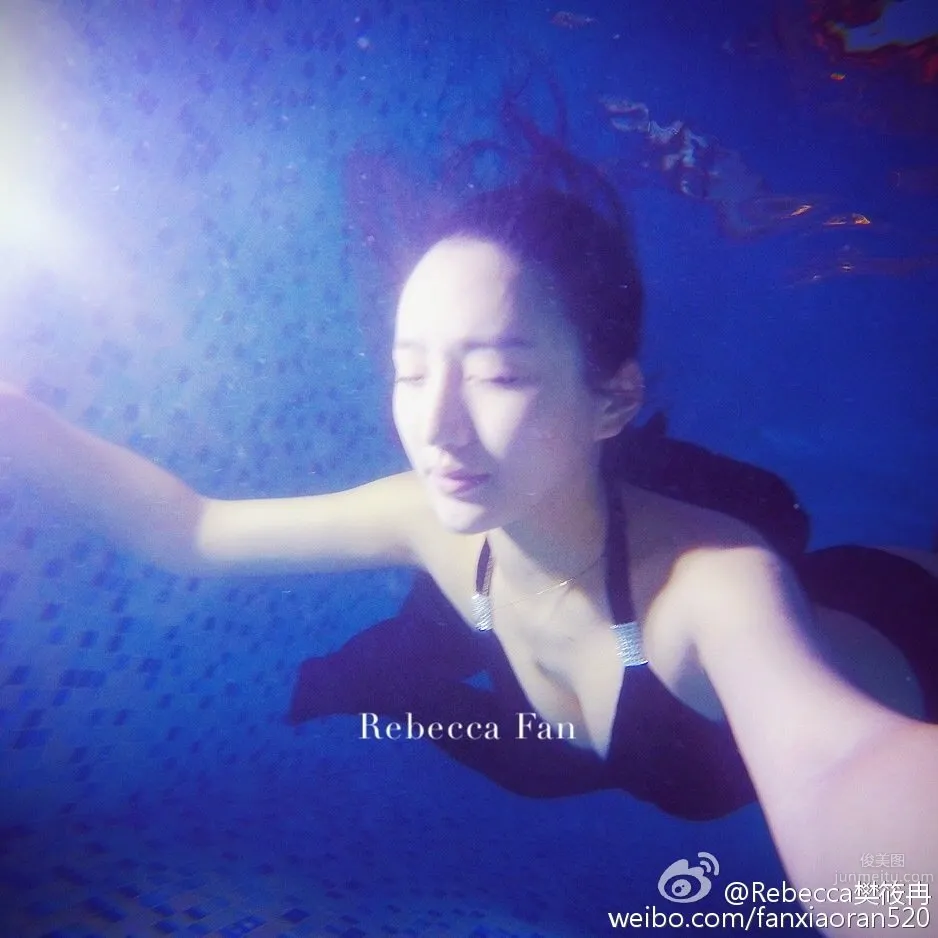 樊筱冉Rebecca- 微博私房照 14