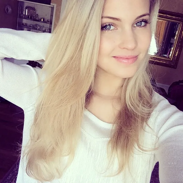 Emilie Nereng- 挪威第一才女私房照 5