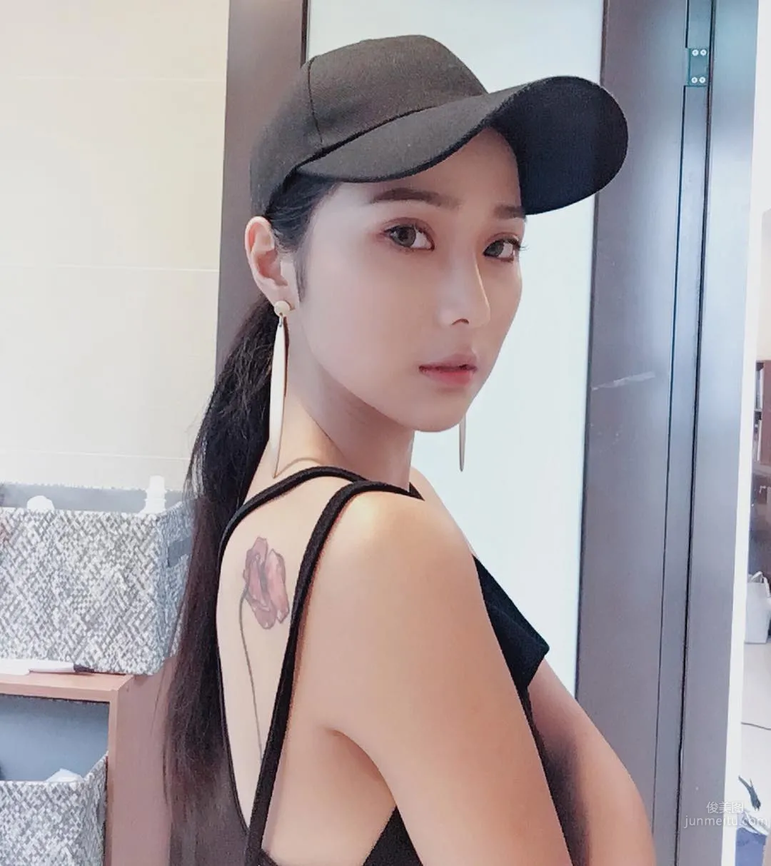Lynne雨玄- 内在外在都美的護理系校花 18