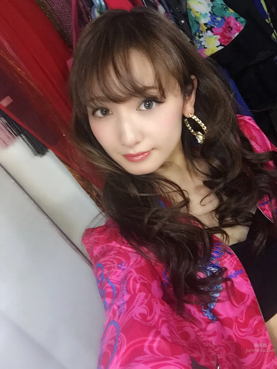 近藤みやび- 知性美人賽車女郎美圖 16