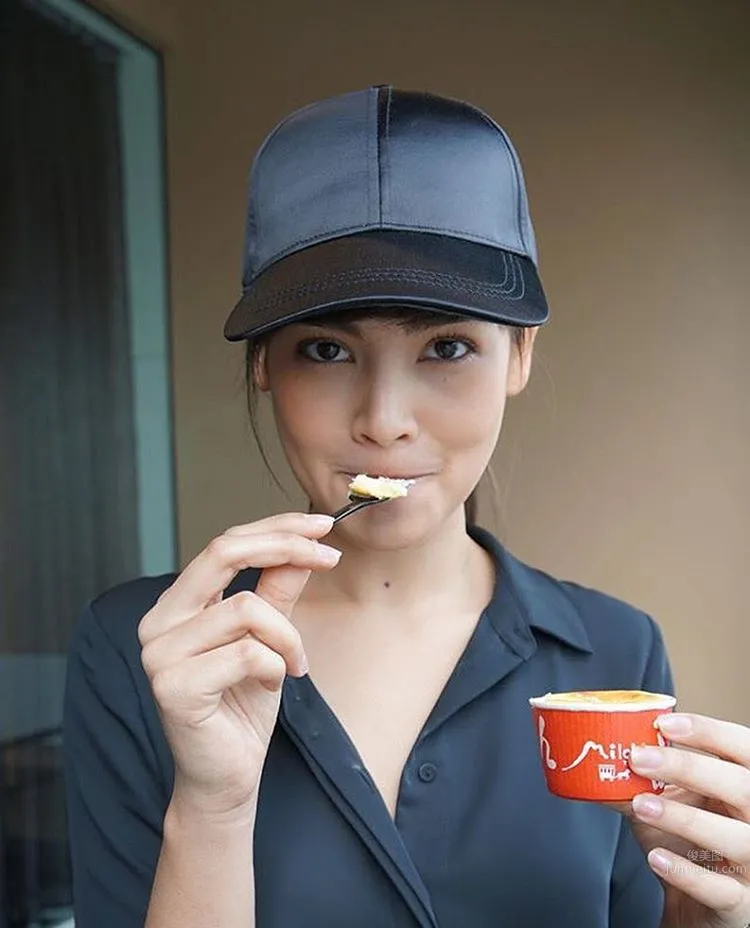 Urassaya Sperbund- 泰國最氣質美人美圖 18