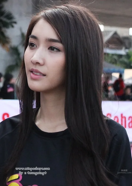 Min- 泰國超治愈系笑顔美人 21