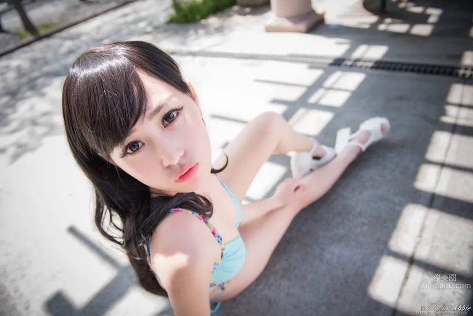 Abbie Huang- 台灣美腿辣模設計師 4