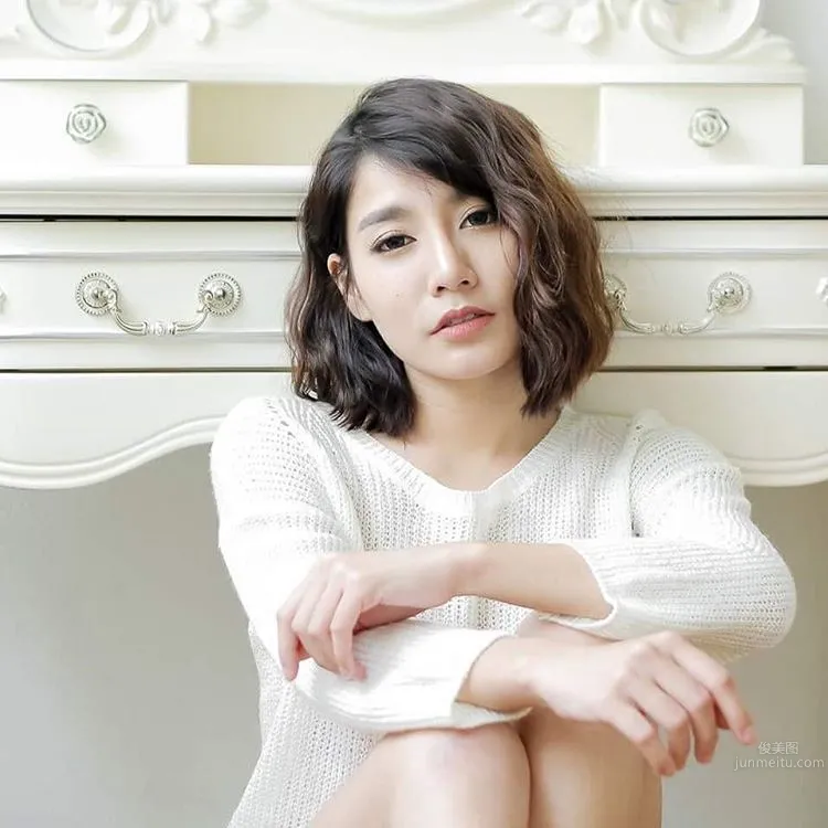 Bunny Jele- 性感冷豔的泰國模特私房照 8