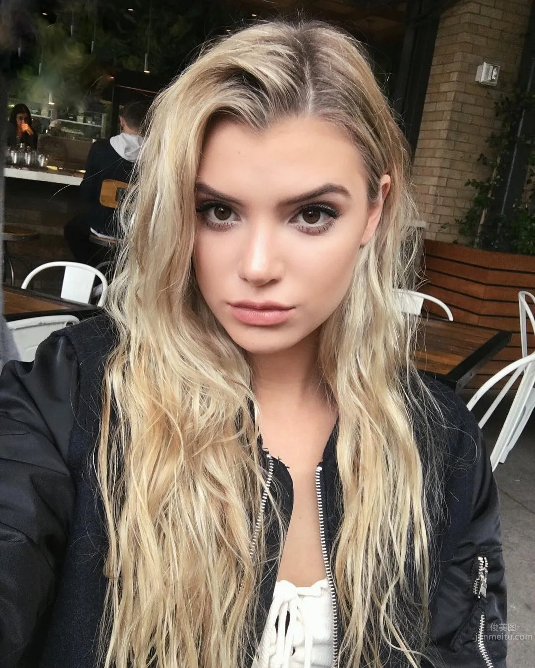 Alissa Violet- 最火辣的美國搞笑藝人 19