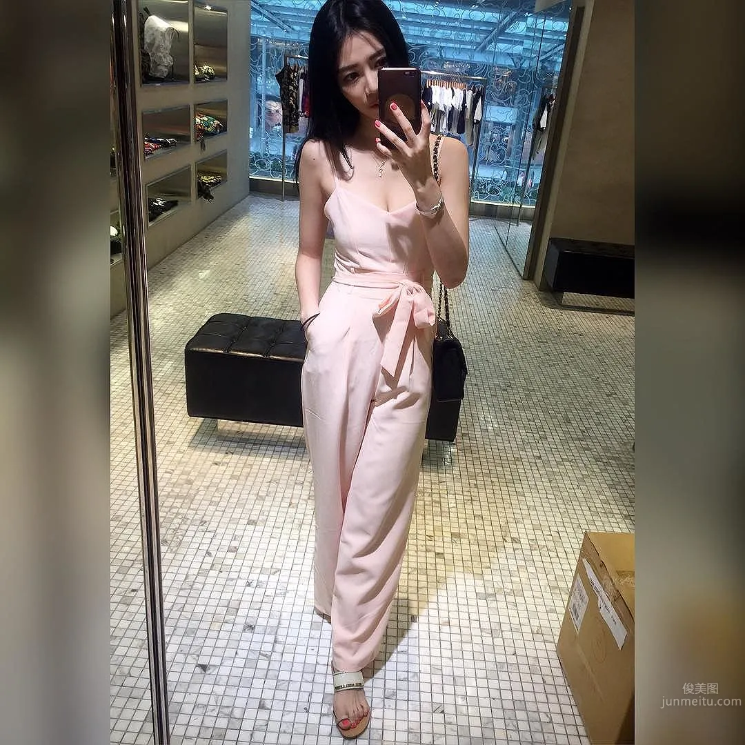 翁圓(WengYuan)- 滑嫩美腿和小兇溝的絕美組合 5