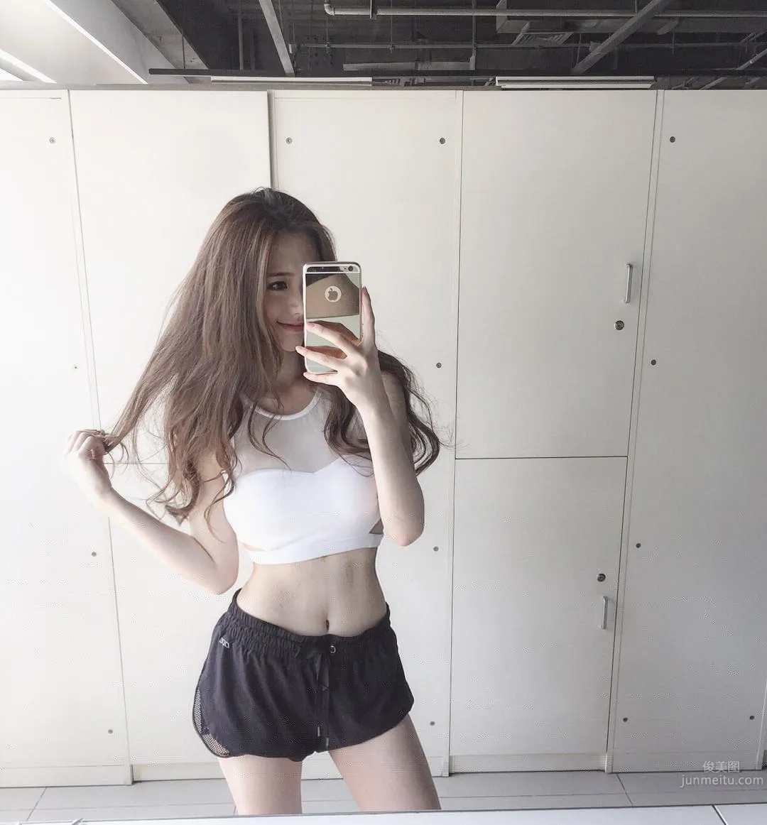 張凱玲- 氣質女神比基尼最新寫真 9
