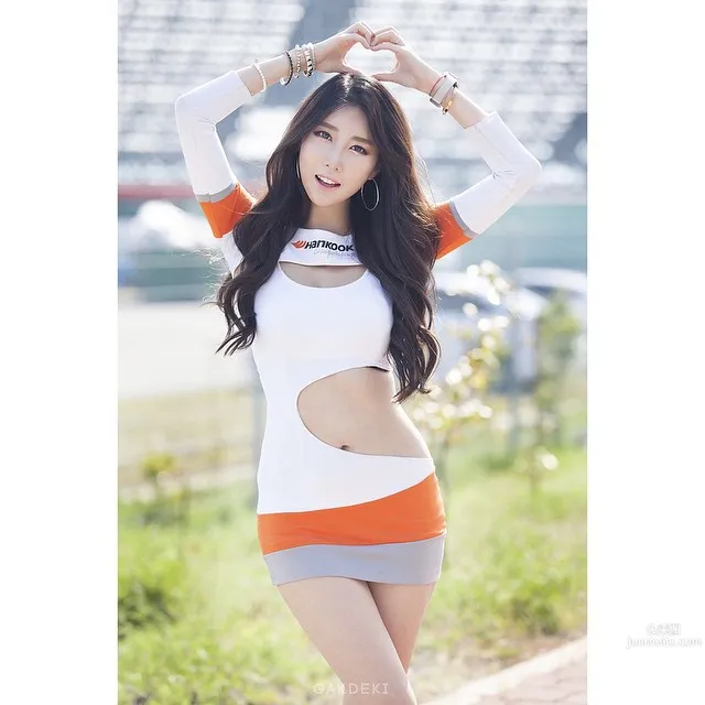 申世河(신세하)- 顔值驚豔的南韓賽車女王 9