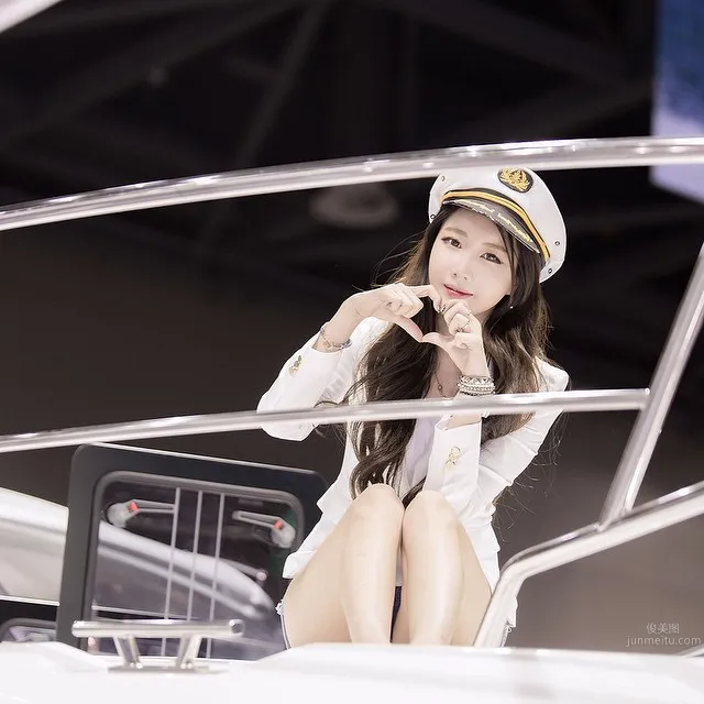 申世河(신세하)- 顔值驚豔的南韓賽車女王 11