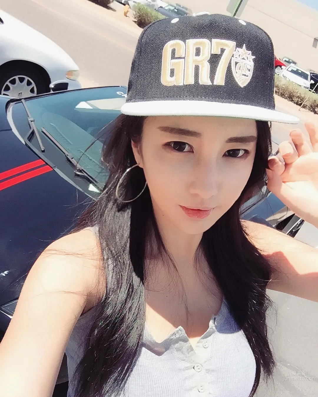 申世河(신세하)- 顔值驚豔的南韓賽車女王 33