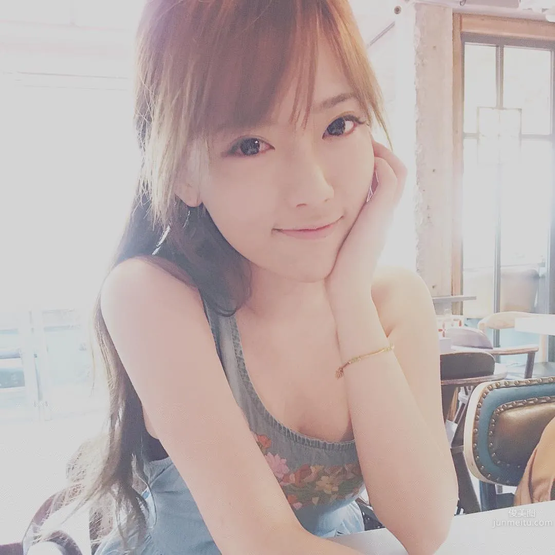 小希儿Angel- 小清新实况主播迷人大眼令人陶醉_0
