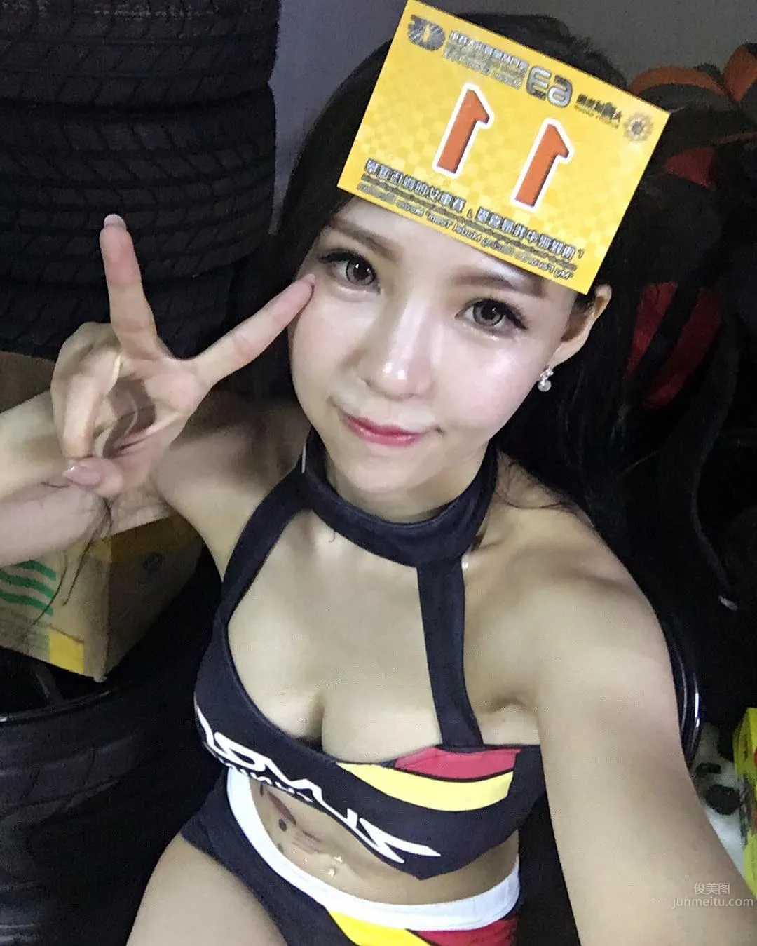 宁宁- 台湾运动型美女车模_5