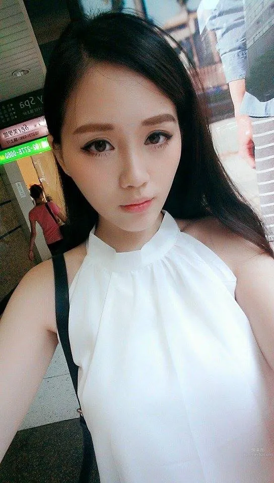 倪玉茹- 身材很棒的甜美自拍正妹 6