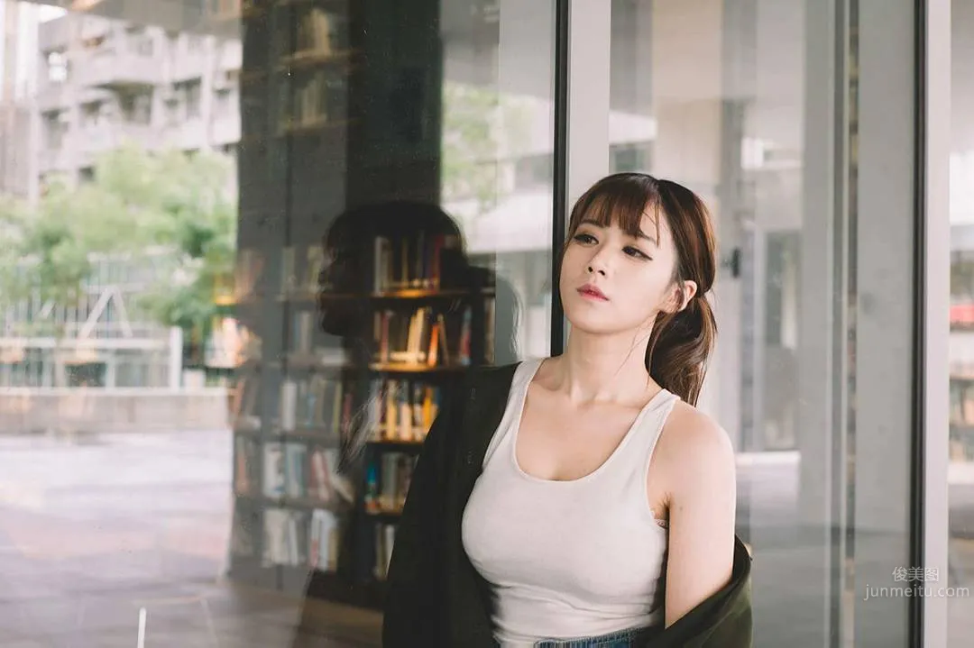 陳歕- 充滿憂傷感的妹子私房照 10