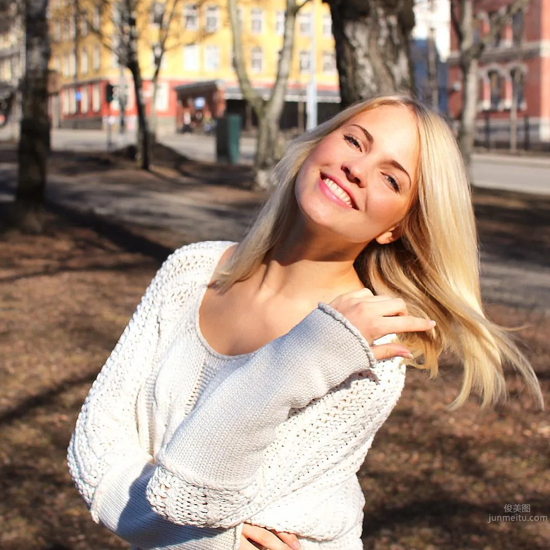 Emilie Nereng- 挪威第一才女私房照 15