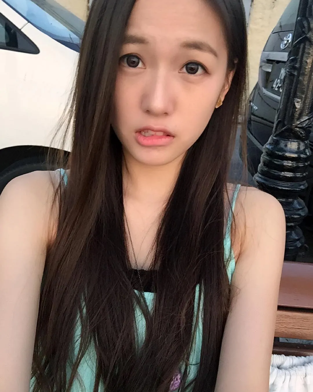 黄洁恩- 澳门本土车模 甜美笑容最抢镜_1