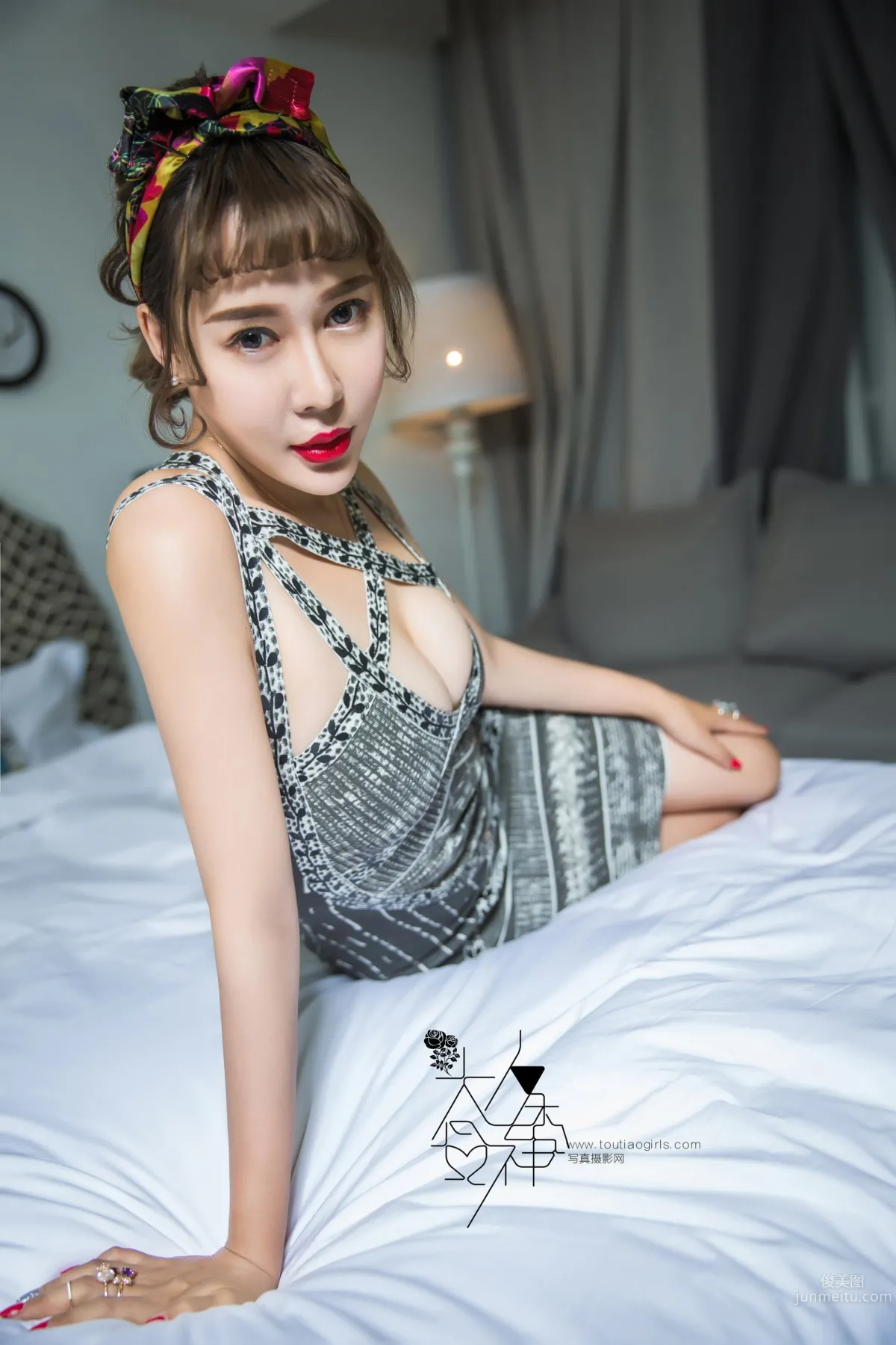 美汐- [TouTiao頭條女神] 2016-11-27 大胸女上司 17