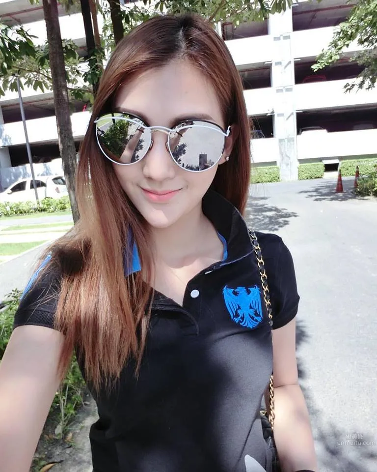 Ployfon Jeeraporn- 性感火辣的兔女郎 15