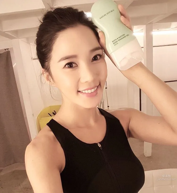 雷楊(레이양)- 美貌與氣質兼備的健身教練 15