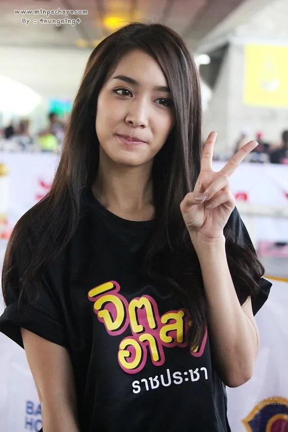 Min- 泰國超治愈系笑顔美人 16