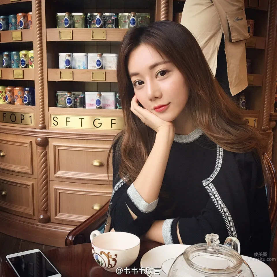 韦欣言- 美女视频博主私房照_4