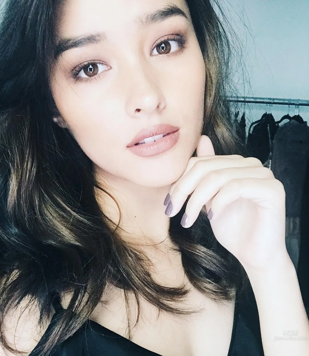 Liza Soberano- 全球最美臉蛋的菲美混血模特 22