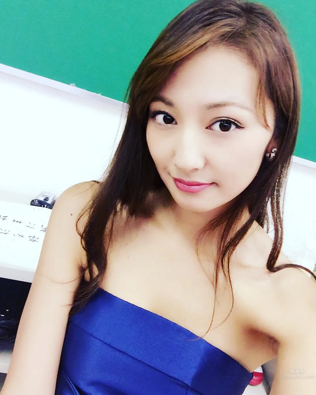 近藤みやび- 知性美人賽車女郎美圖 8