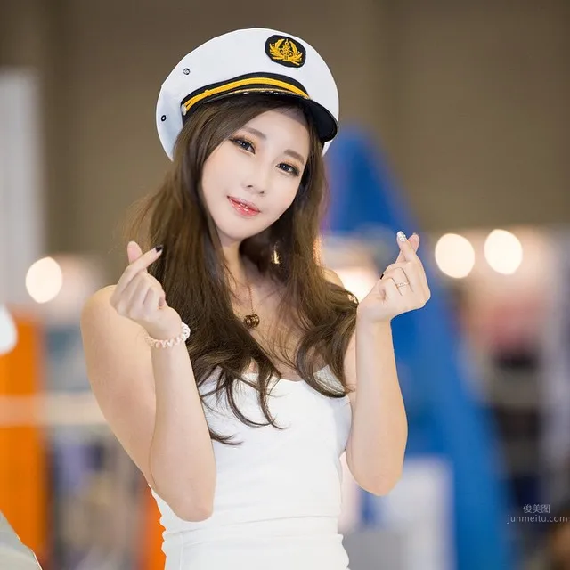 申世河(신세하)- 顔值驚豔的南韓賽車女王 5