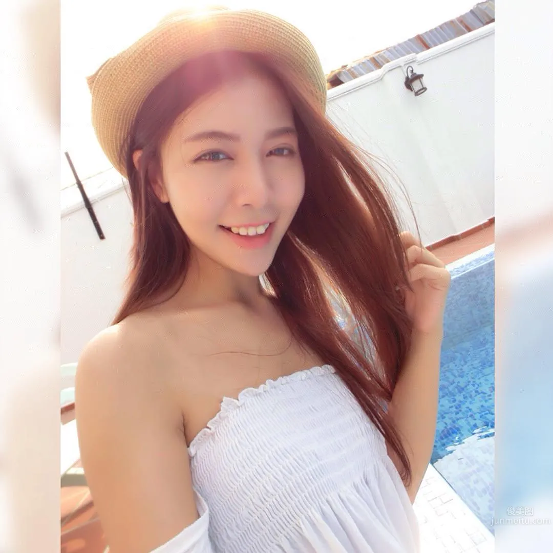 Flora Lee Mei Yun- 大馬虎牙妹極緻S曲線私房照 1