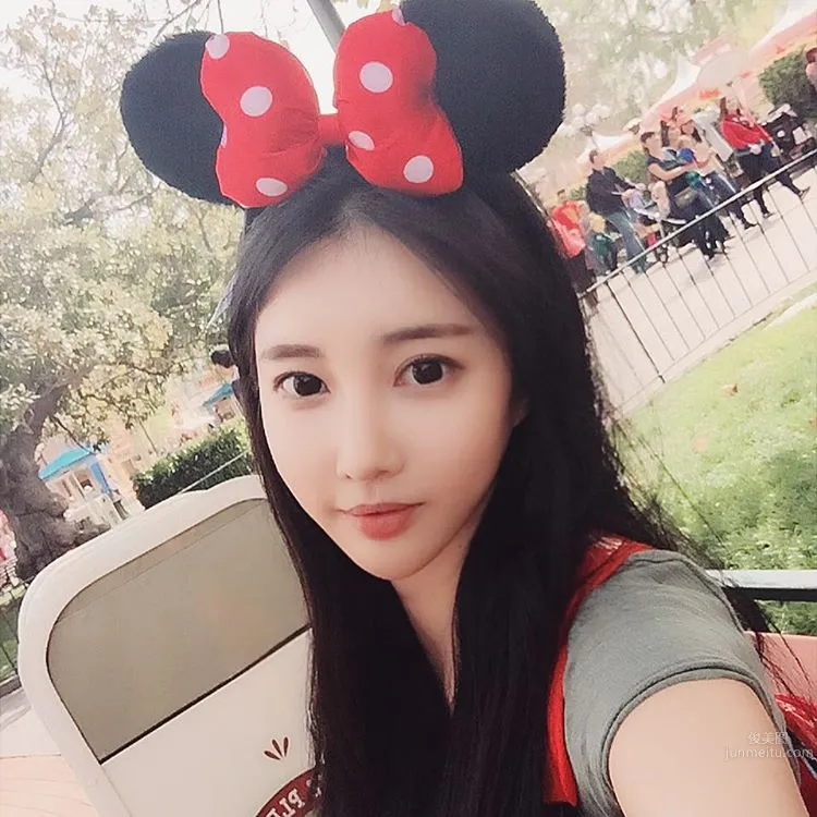 申世河(신세하)- 顔值驚豔的南韓賽車女王 32