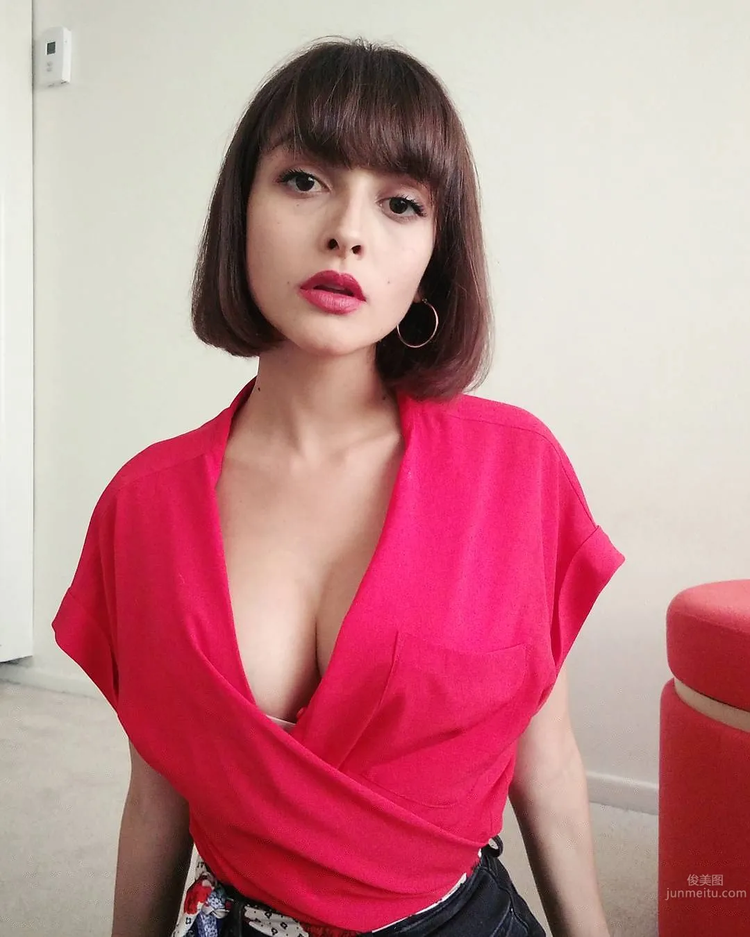 Irene Garcia Noren- 電眼酥胸迷倒世界網友 23