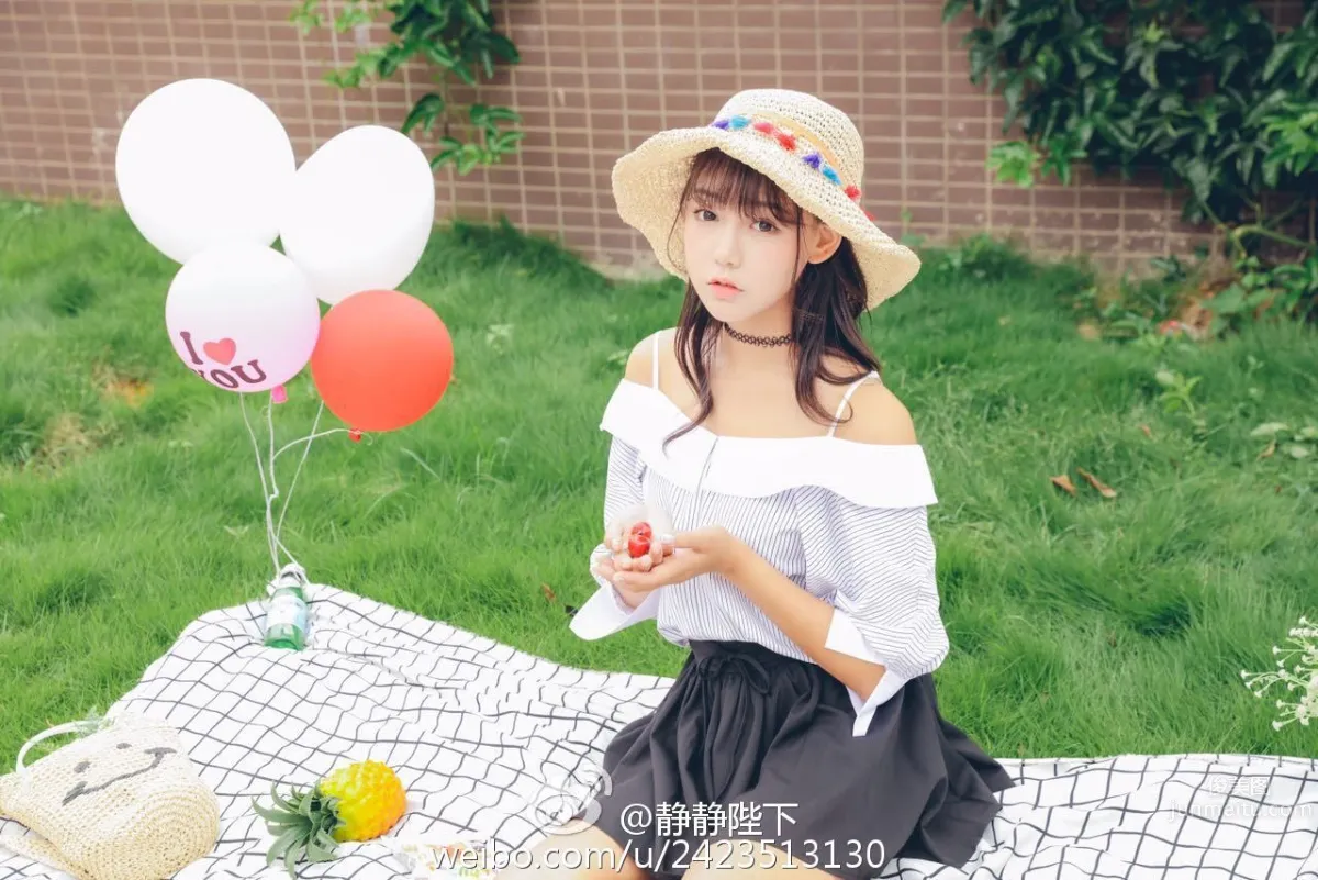 靜靜陛下- 萌妹一臉無辜的私房照 10